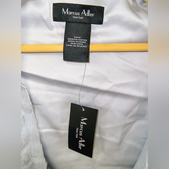 MARCUS ADLER NEW YORK | FAUX FUR WRAP VEST - NWT! - Picture 14 of 14